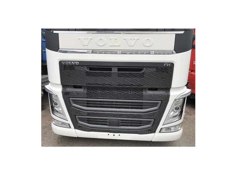 Frontplast/Skilt med Volvo Logo til fronten på Volvo FH4